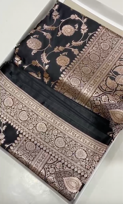 Mashruf Heavy Banarsi Saree with Motifs