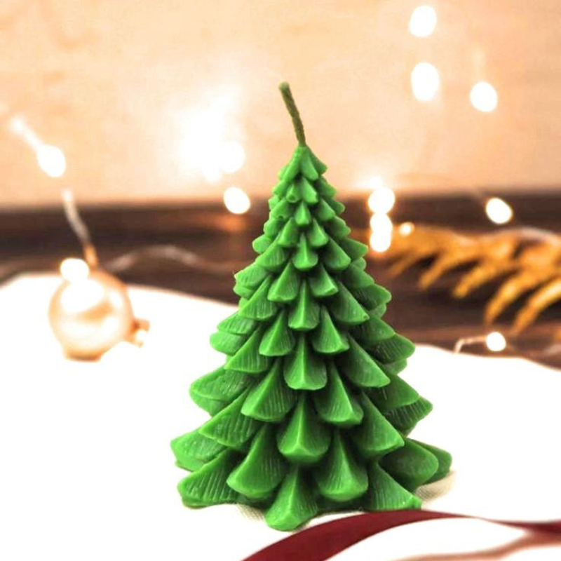 Christmas Tree Candle  By Rank Never Retire