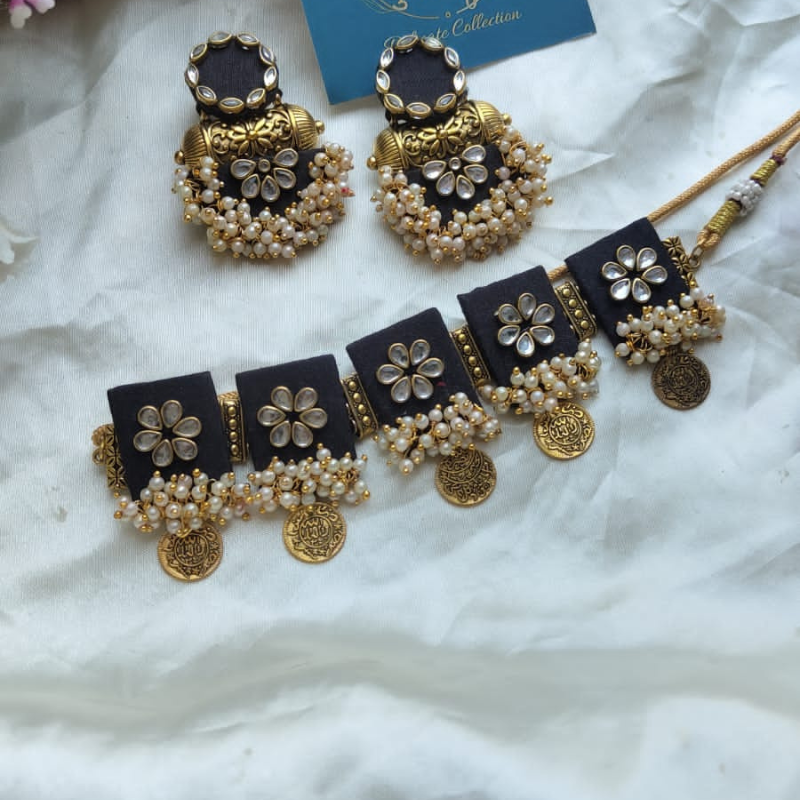Handmade Black Pearl Jewellery Set with Ginni