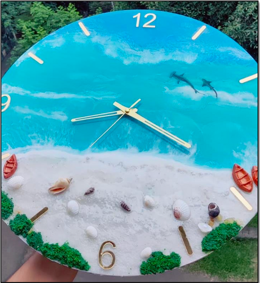 This Ocean Theme Resin Clock with Fish is perfect for bringing a touch of the sea into any room. The beautifully crafted design features realistic fish swimming arou